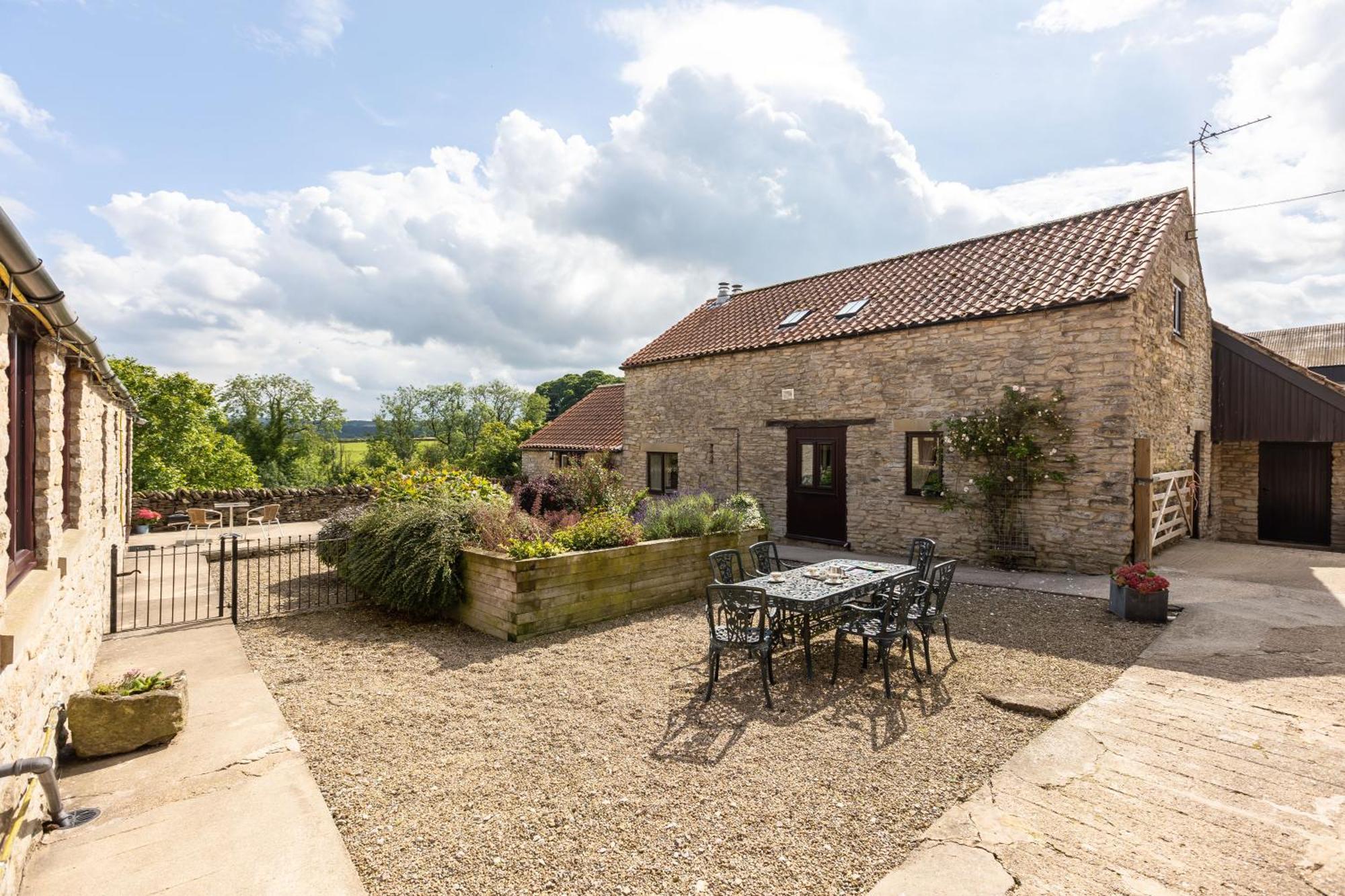 Valley View Farm Holiday Cottages Хелмсли Екстериор снимка