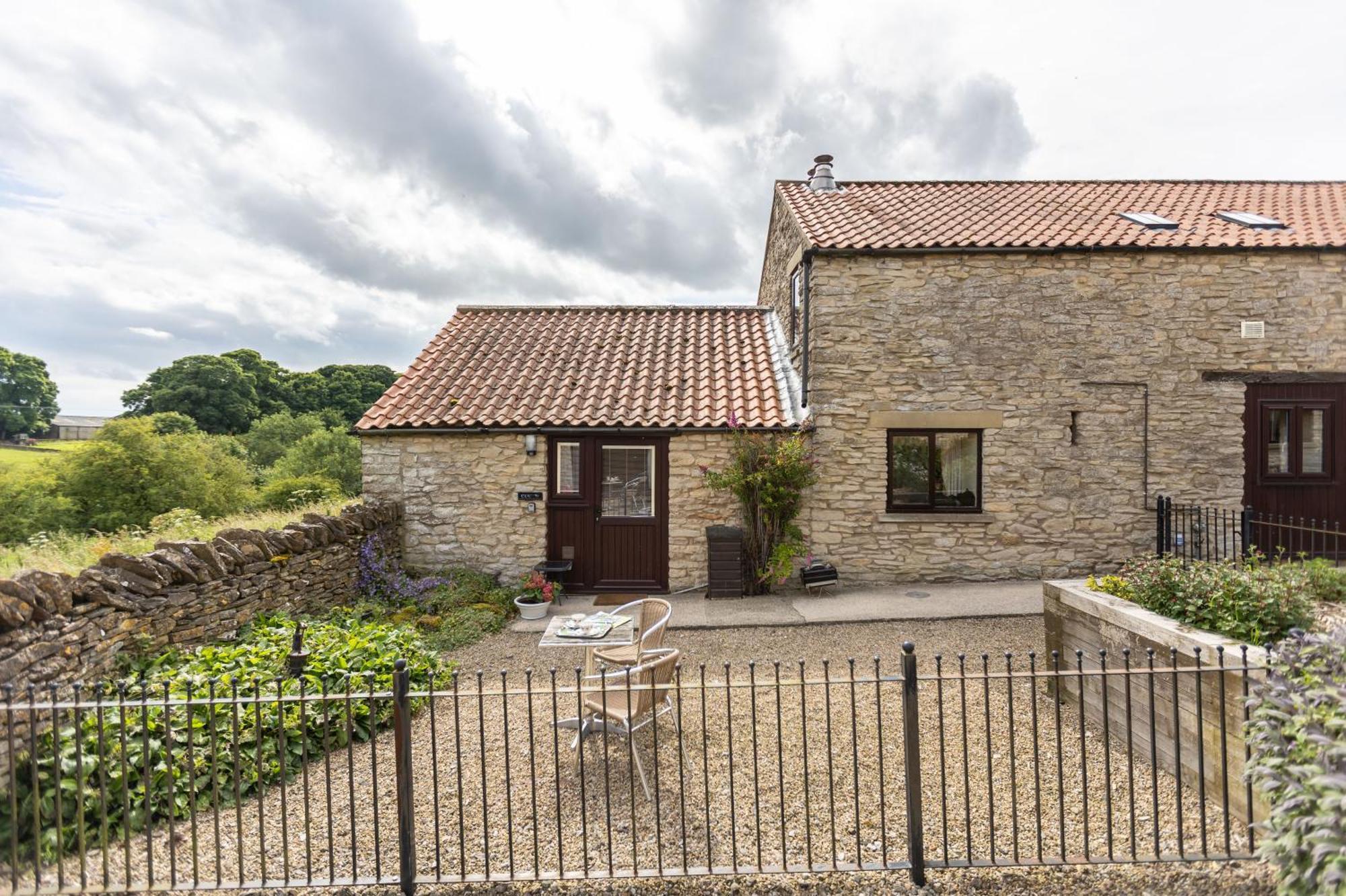 Valley View Farm Holiday Cottages Хелмсли Екстериор снимка